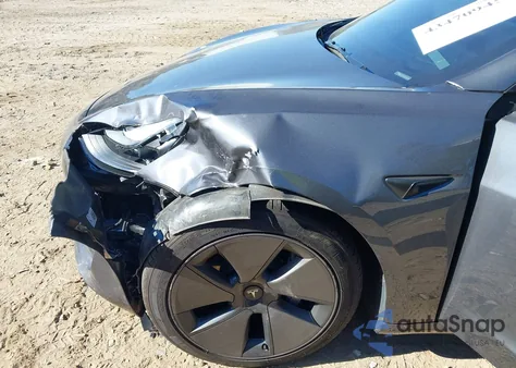 2023 Tesla Model 3 Rear-Wheel Drive z USA, uszkodzony, nr VIN 5YJ3E1EA4PF676338